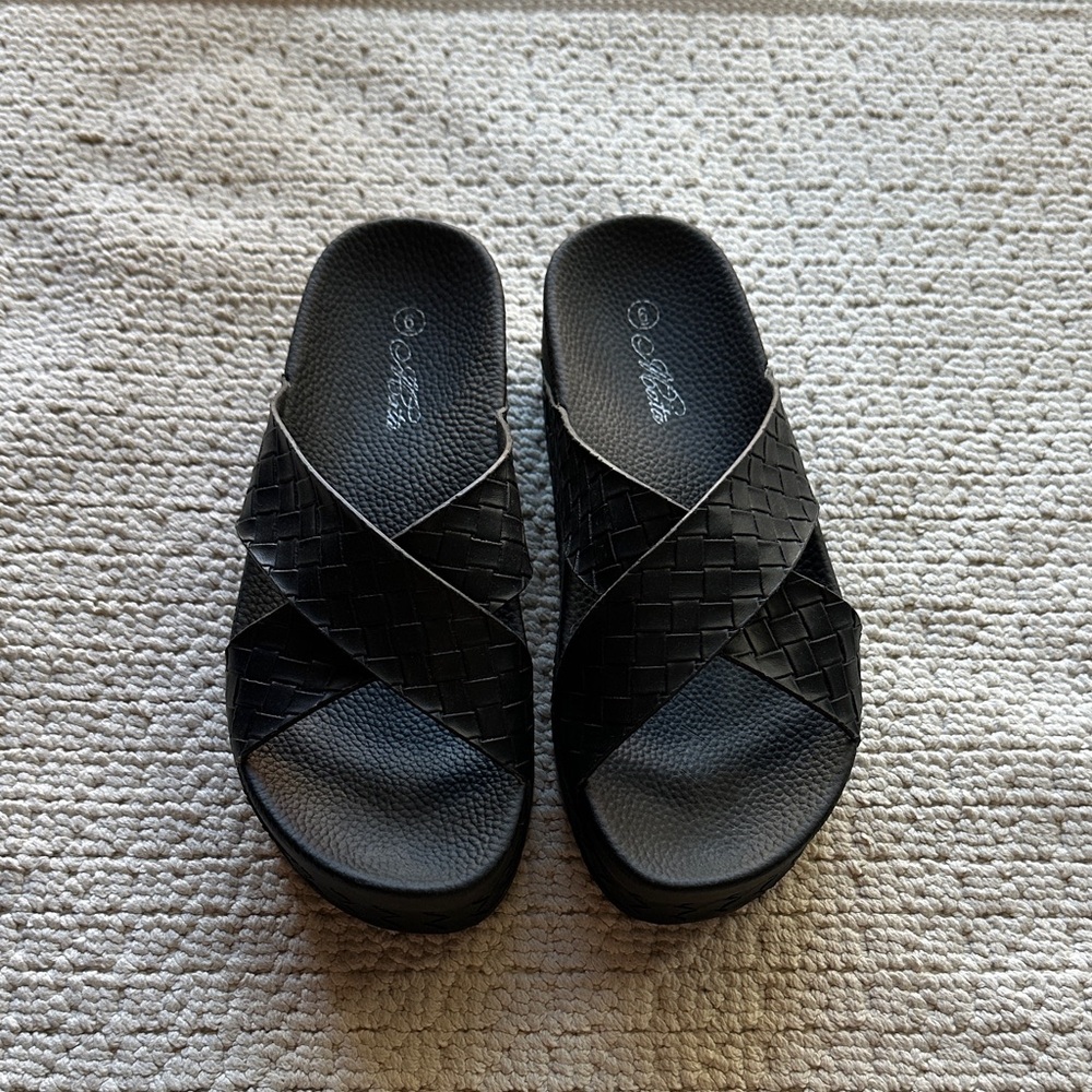 Black Platform Sandals